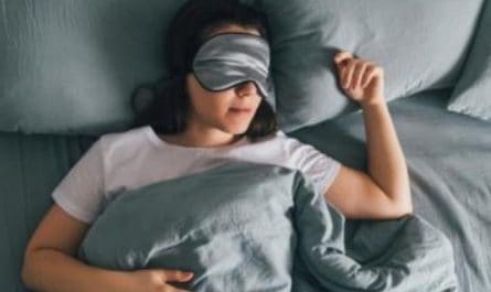 Rêver de dormir.
