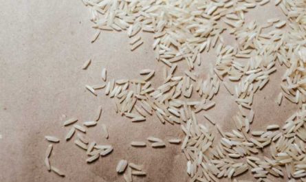 Pourquoi rêver de cracher du riz ?