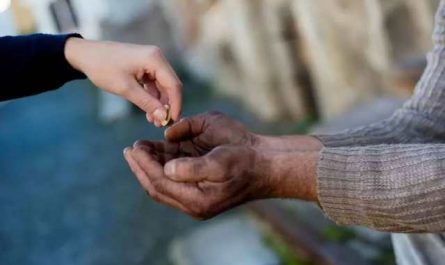 Pourquoi rêver d'un mendiant demandant de l'argent ?