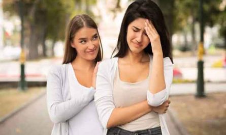 Pourquoi rêver de la trahison d'un ami ?