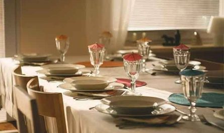 Pourquoi rêver de dresser la table ?