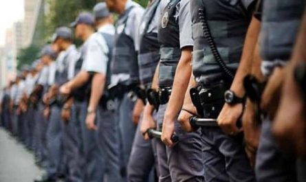 Pourquoi rêver d'uniforme de police ?