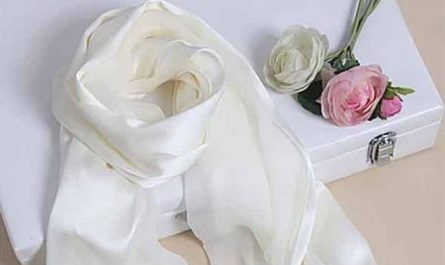 Pourquoi rêver de foulard blanc ?