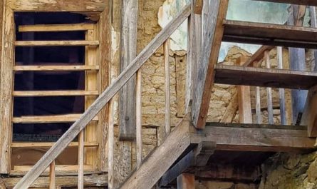 Pourquoi rêver d'escalier en bois ?