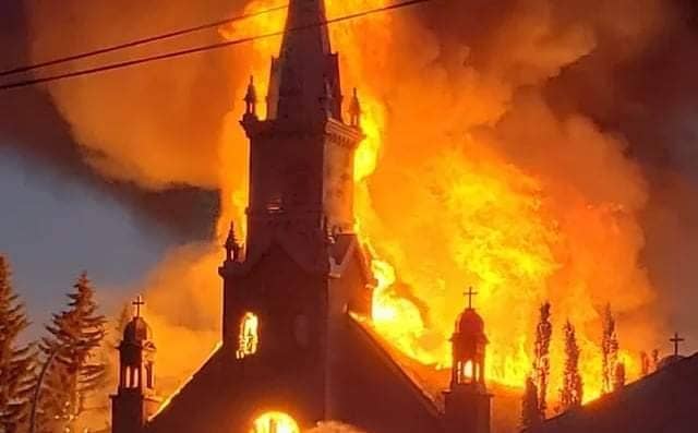 Pourquoi rêver d'un incendie dans une église ?